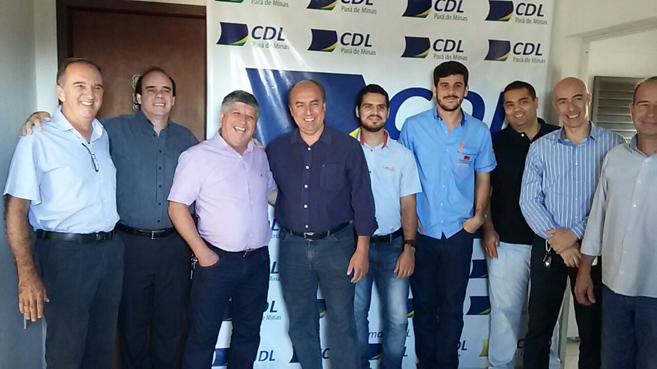 PREFEITO ELIAS DINIZ VISITA A CDL PARÁ DE MINAS