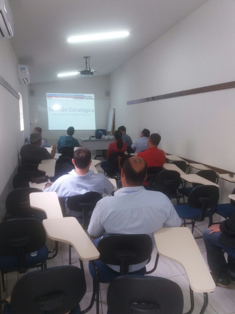 GRUPO KYMERA REALIZA CAPACITAÇÃO DE FUNCIONÁRIOS NA CDL PARÁ DE MINAS!
